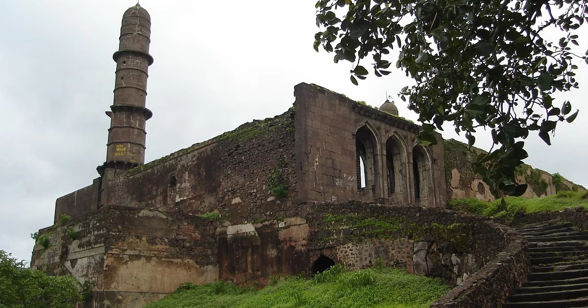 Asigarh Fort